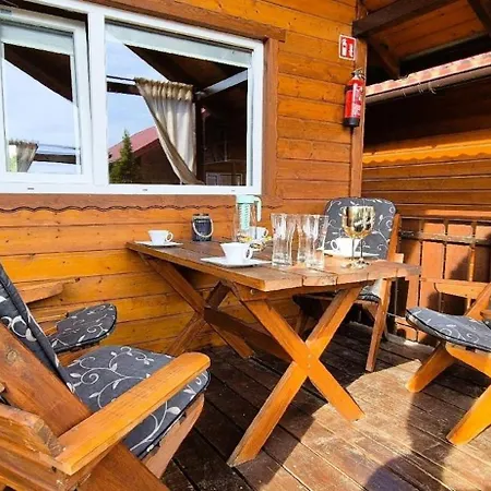 In Mit Grosser Terrasse Rusinowo